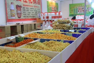 2018第二屆(秋冬季)品牌服裝暨農副產品各地特色食品(赴張掖)展銷會開幕啦!