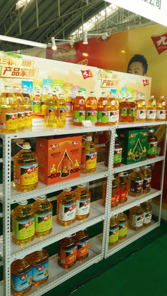 &ldquo;九三&rdquo;明星綠色產(chǎn)品參展黑龍江餐飲博覽會